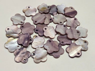 100 Pcs Dyed Purple Flower Blank Shell Charms 3/4"