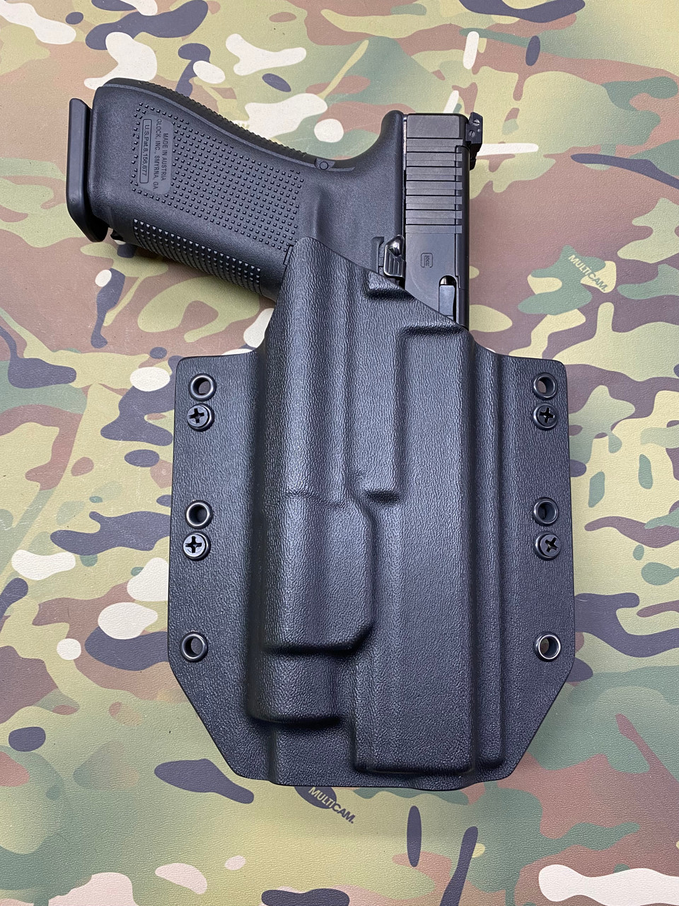 Glock 17 with Streamlight TLR-7/7A Light OWB Holster