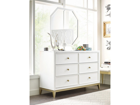 Pictured with Mirror