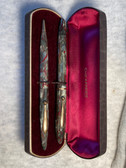 SHEAFFER SLENDER BALANCE FOUNTAIN PEN AND PENCIL SET IN BOX RED VEINS