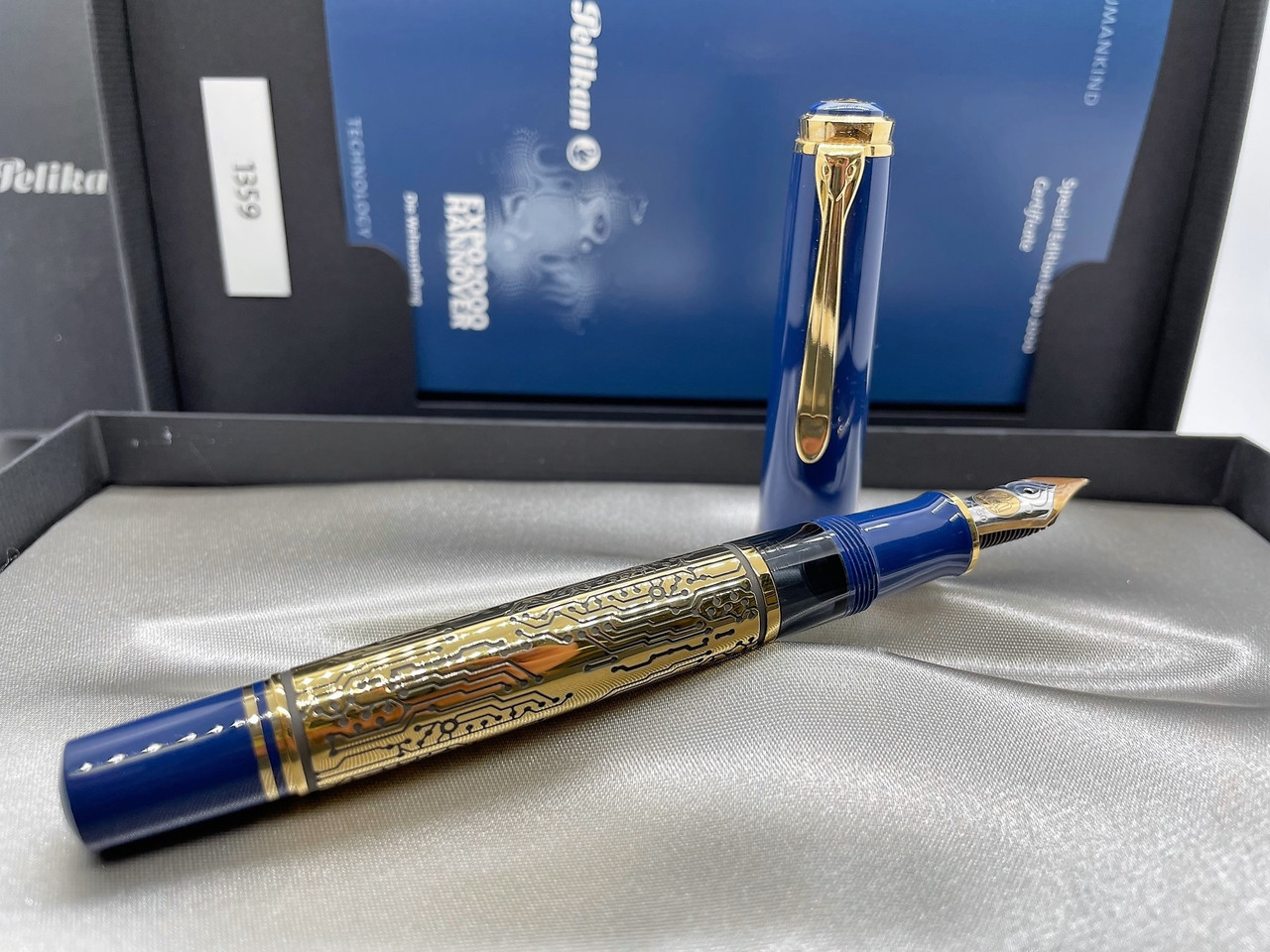 PELIKAN M800 EXPO 2000 HANNOVER TECHNOLOGY LE #1359/2000 M 18K