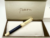 PELIKAN SOUVERAN M800 CREAM BLUE FOUNTAIN PEN F 18K NEW IN BOX
