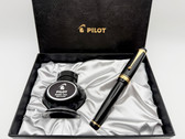 PILOT CUSTOM URUSHI FOUNTAIN PEN BLACK BROAD 18K